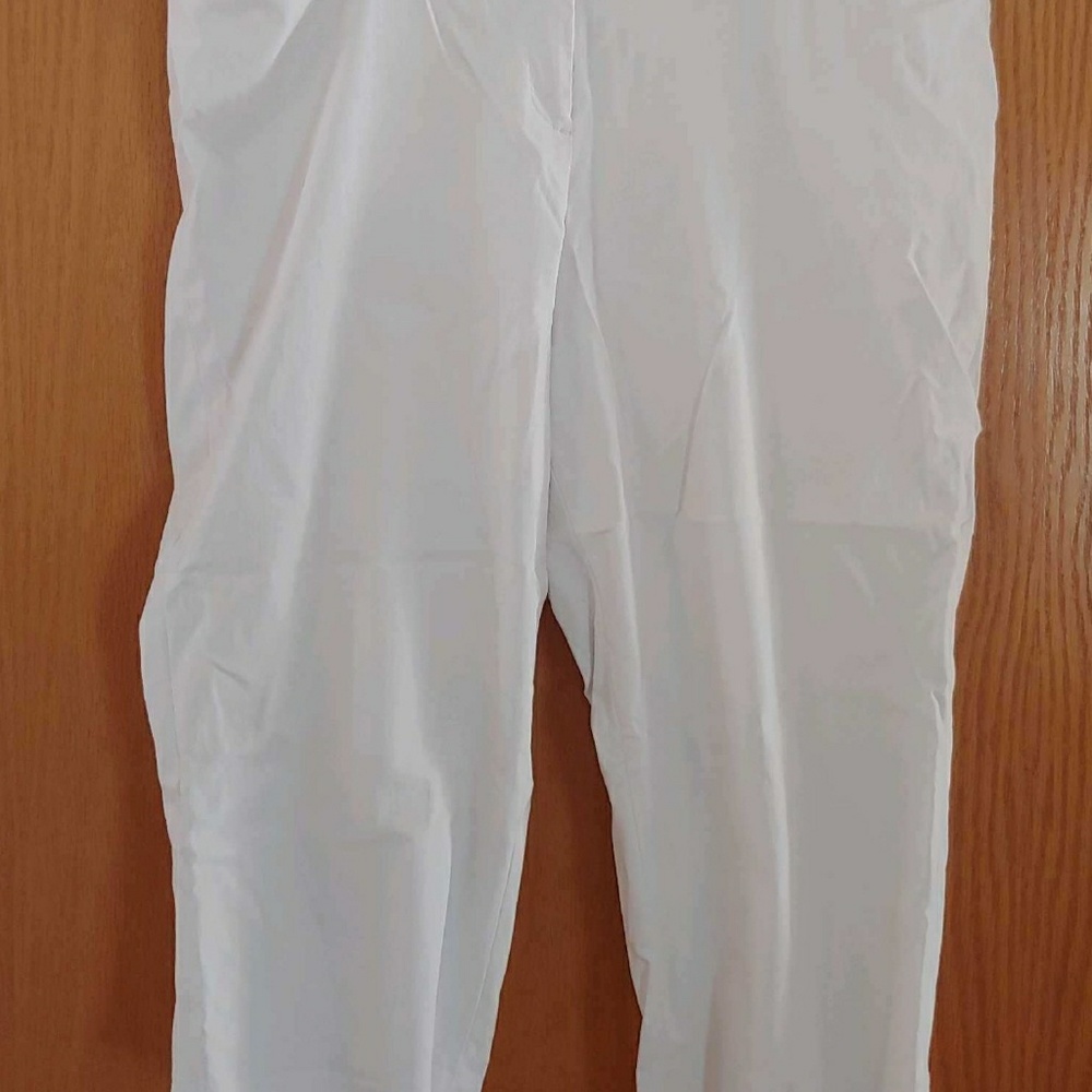 White capris